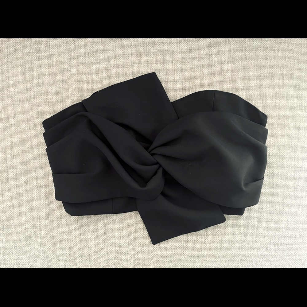 NWOT ChicWish Black Knotted Bandeau Top (XS)
